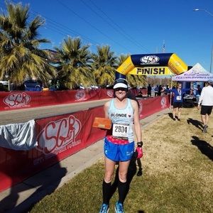 Meet your Posher, Lora